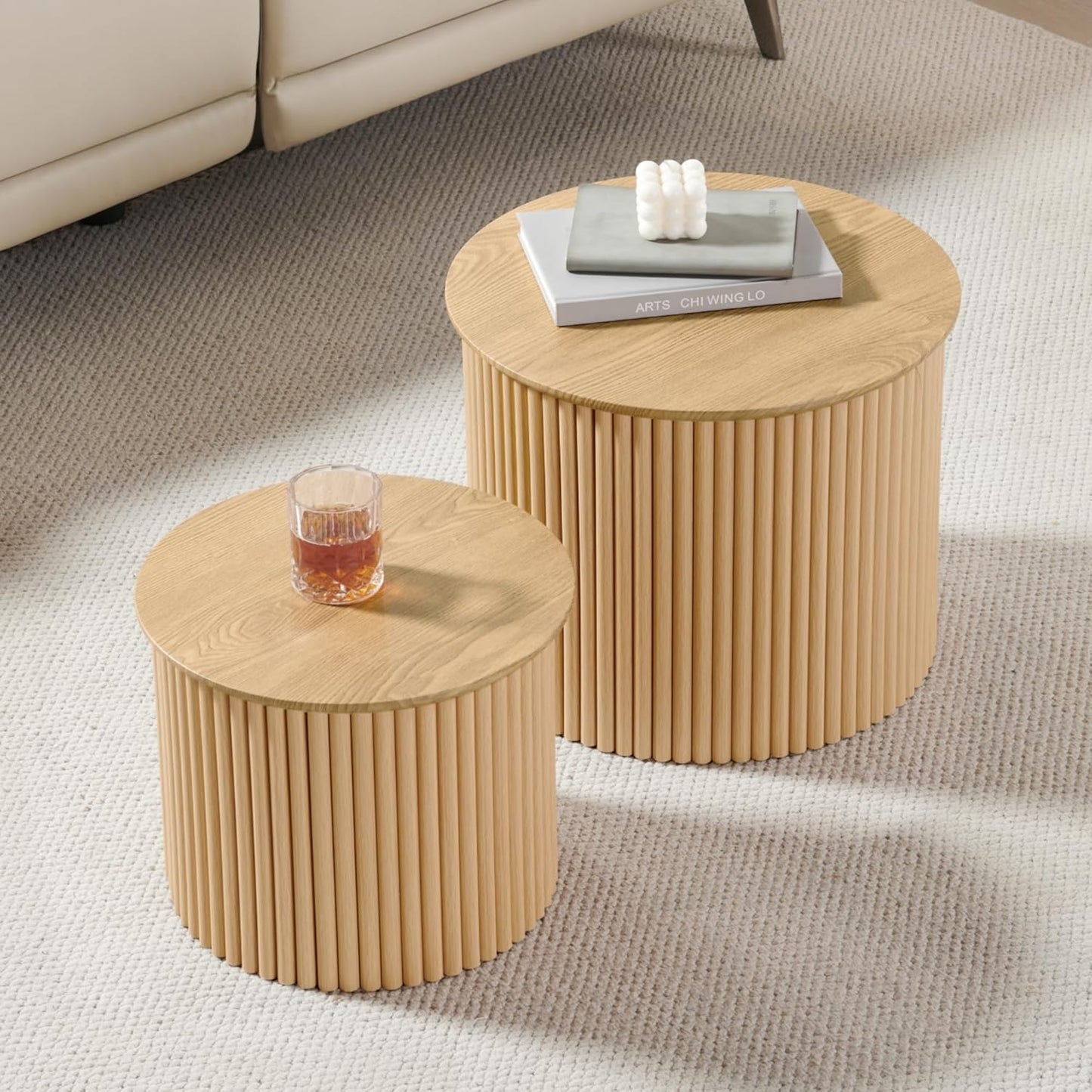Fluted Round Nesting Coffee Table Set of 2, Small Coffee Table Circle Side Table, Boho Modern Wood Nesting Table Farmhouse End Tables Set for Living Room, Bedroom, Small Spaces(Natural)